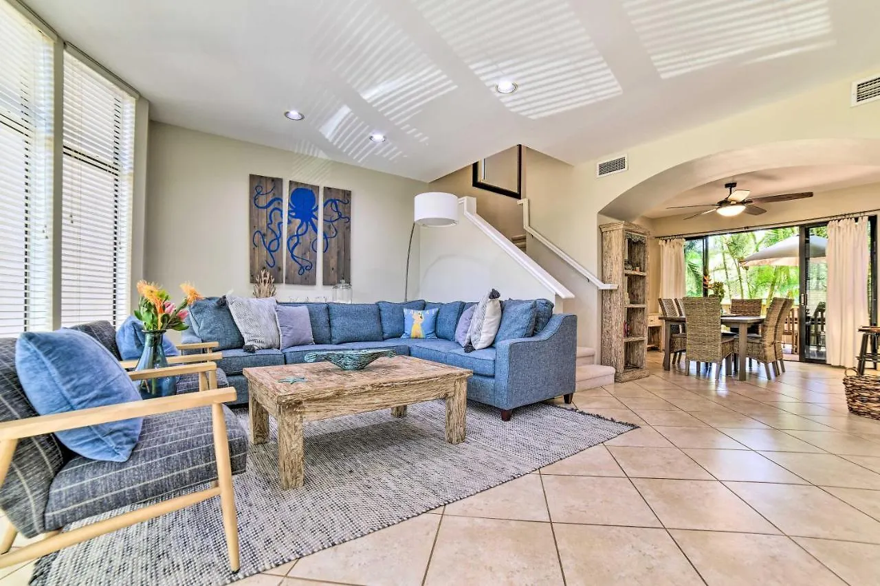 Bright And Airy Lahaina Condo - Walk To Beach! Kahana Apartment