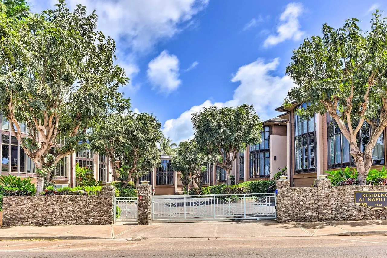 Bright And Airy Lahaina Condo - Walk To Beach! Kahana 0*,